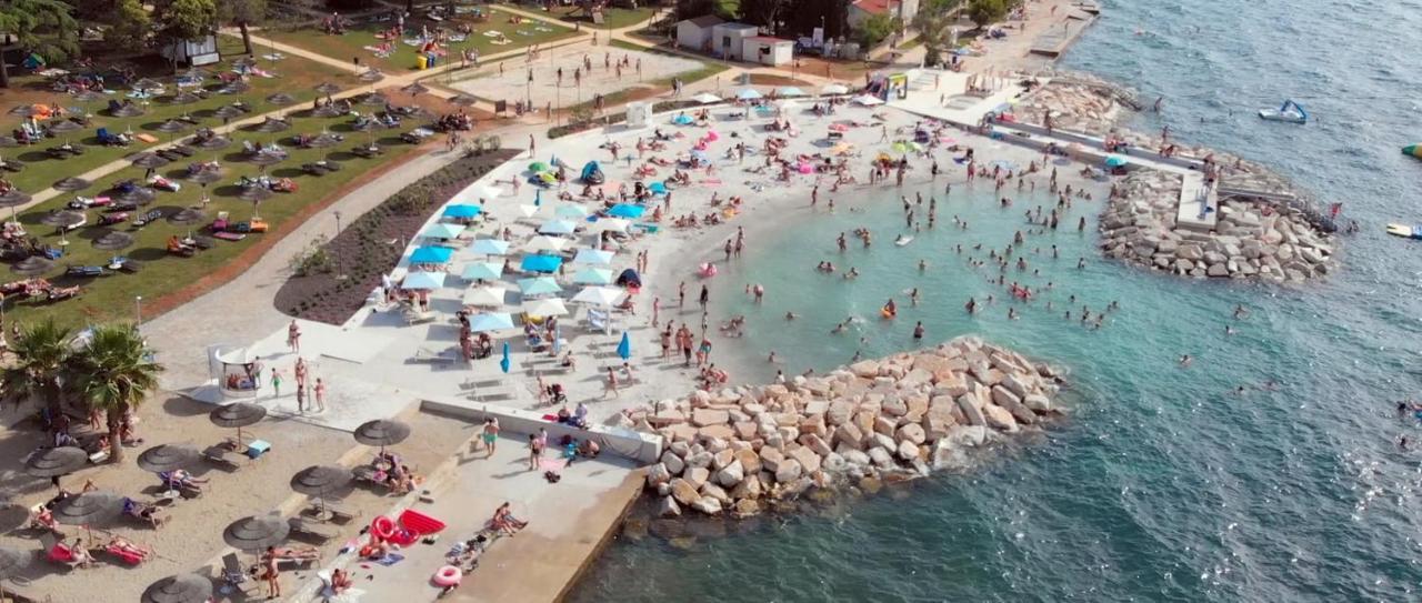 Luna 2 Poreč Exterior foto